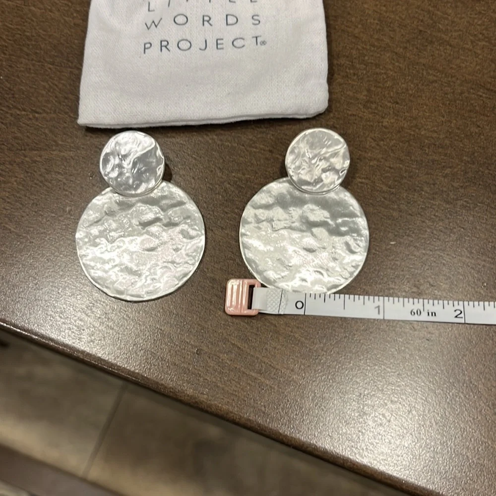 Earrings - Picture 2 of 3